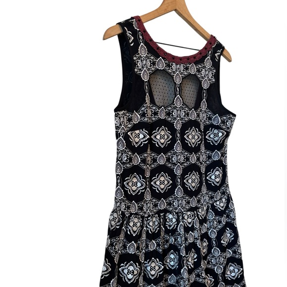 Free People Nights Embroidered Black & White Drop Waist Deep V Back Dress Size S - Picture 2 of 16